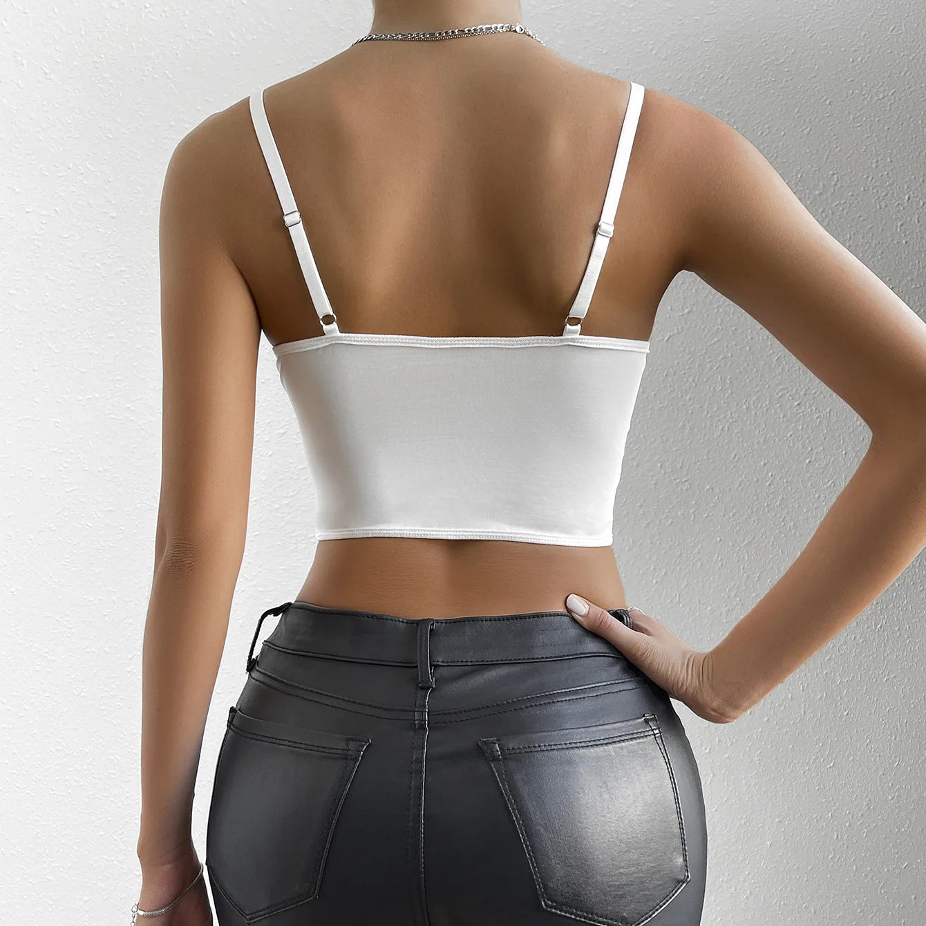 Allure Lace Bustier – Confidence Unleashed